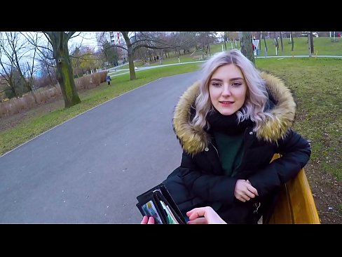 ❤️ Avaler le sperme chaud d'un étranger pour de l'argent - pipe dans le parc par Eva Elfie Porno de qualité at us ❌️❤